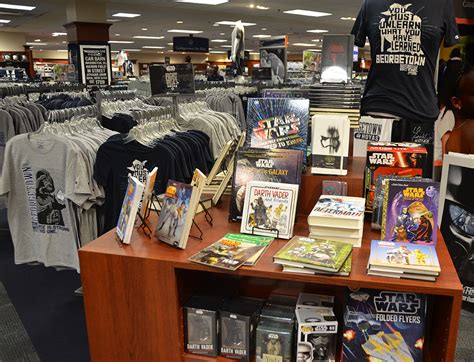 Georgetown university bookstore - Part of the NIL Store network, the Georgetown NIL Store is every fan's one-stop-shop to support their favorite Hoya student-athletes and place industry-leading payments directly into their pockets. All merchandise on the Georgetown NIL Store is officially licensed by Georgetown University. This is just the start.
